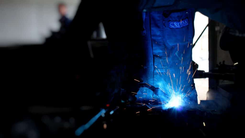 Schweißer Jobs Berlin bei der Durchführung von MAG und WIG Schweißarbeiten im Metallbau
